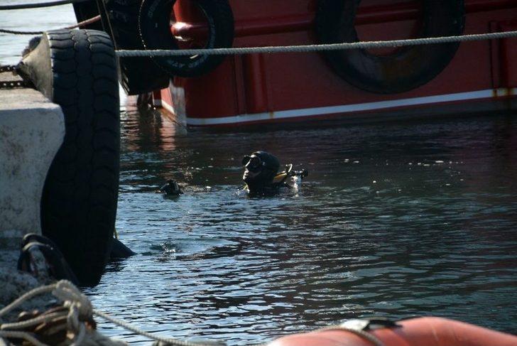 İzmir’de Denizde Erkek Cesedi Bulundu G3