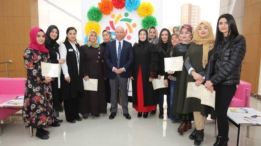 Kocasinan Akademi&rsquo;de Sertifika Heyecanı