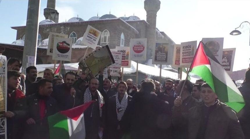 Ağrı&rsquo;da Cuma Namazı &Ccedil;ıkışı Kud&uuml;s Protestosu