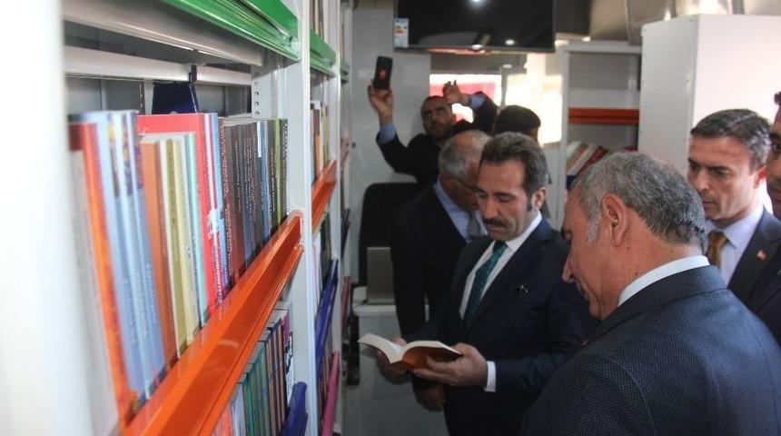 &Ouml;zel Bireyler İ&ccedil;in Gezici K&uuml;t&uuml;phane