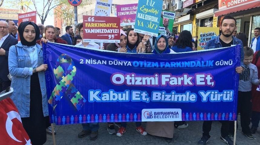Yüzlerce Bayrampaşalı, Otizme Dikkat Çekmek İçin Yürüdü