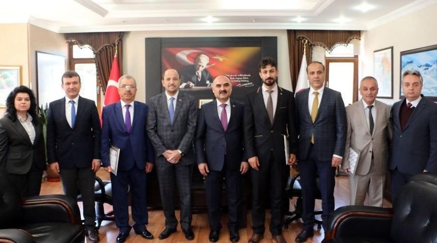 Vali Günaydın’dan Görev Süresini Tamamlayan Encümen Üyelerine Teşekkür