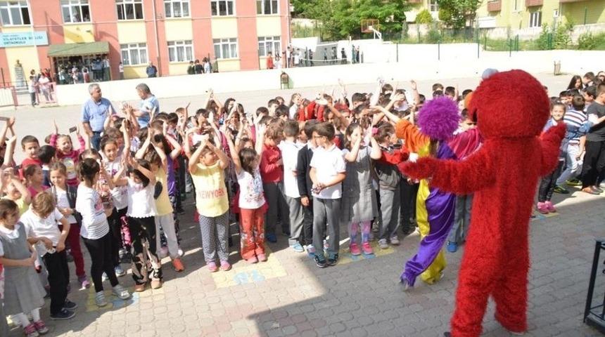 &lsquo;eski Kitaplar Okumayanlar İ&ccedil;in Yenidir&rsquo;