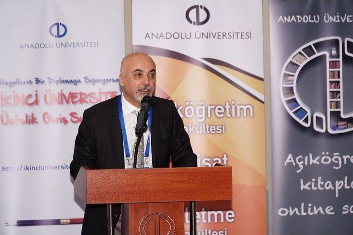 Açıköğretim Fakültesi Büroları Hizmetiçi Eğitim Toplantısı Yapıldı G2