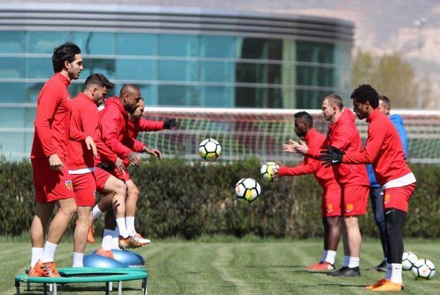 Kayserispor, Trabzonspor Maçının Hazırlıklarına Başladı