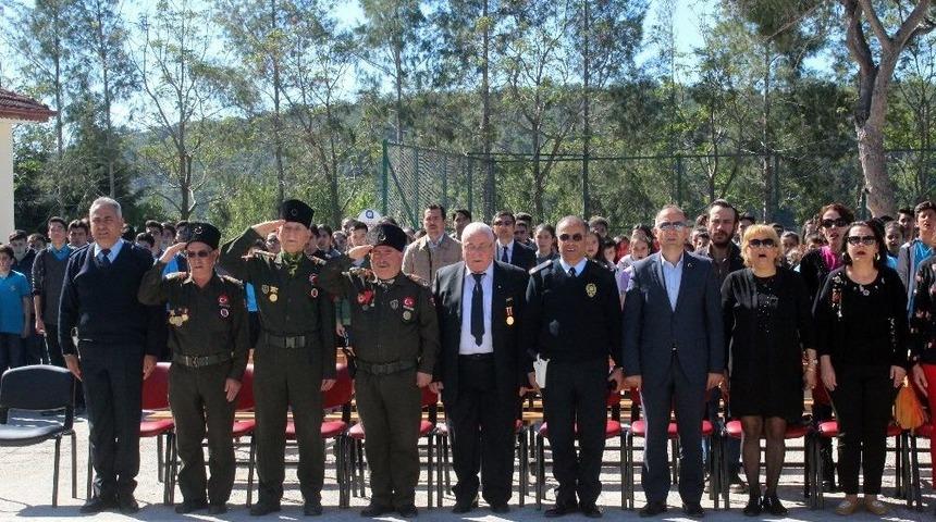 Şehit &Uuml;steğmen Şarlak, &Ouml;l&uuml;m Yıl D&ouml;n&uuml;m&uuml;nde T&ouml;renle Anıldı