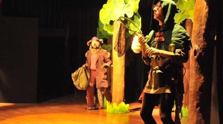 &rsquo;kırmızı Başlıklı Kız&rsquo; &Ccedil;ocuklar İ&ccedil;in Sahnelendi