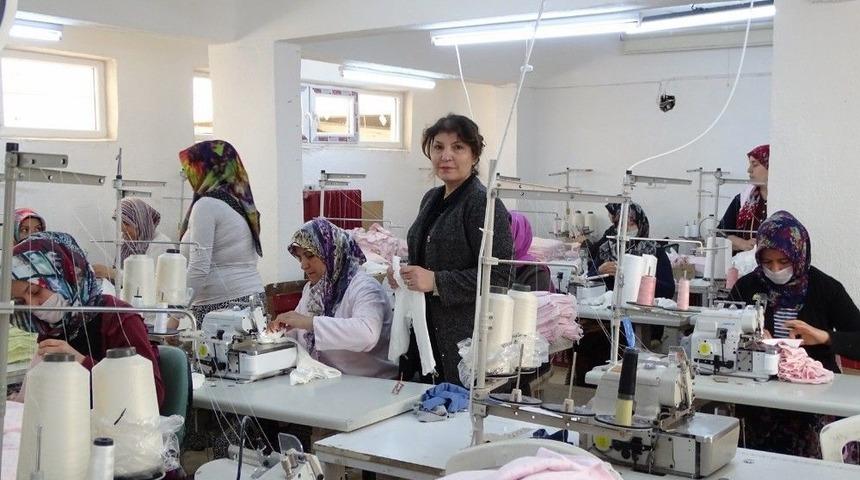 Hisarcıklı Kadın Girişimciden Yeni Tekstil At&ouml;lyesi