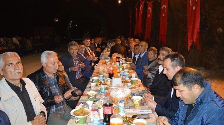 Vali &Uuml;nl&uuml;, Şehit Aileleri Ve Gazilerle Buluştu