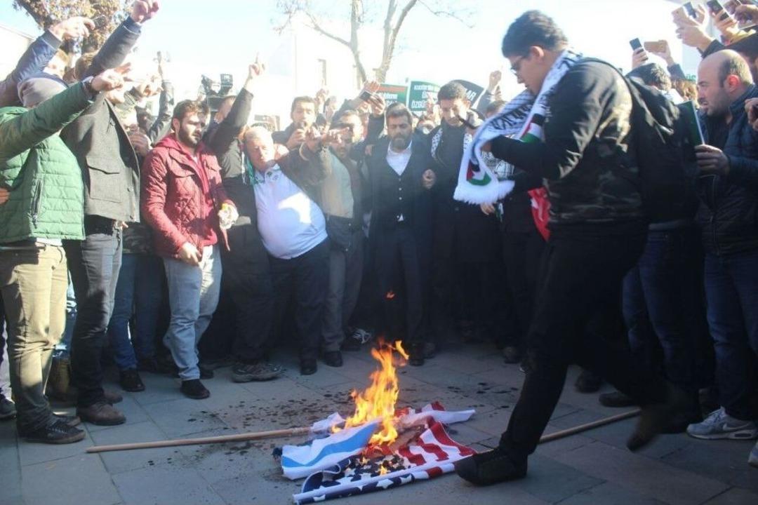 Sakarya&rsquo;da Kud&uuml;s Tepkisi