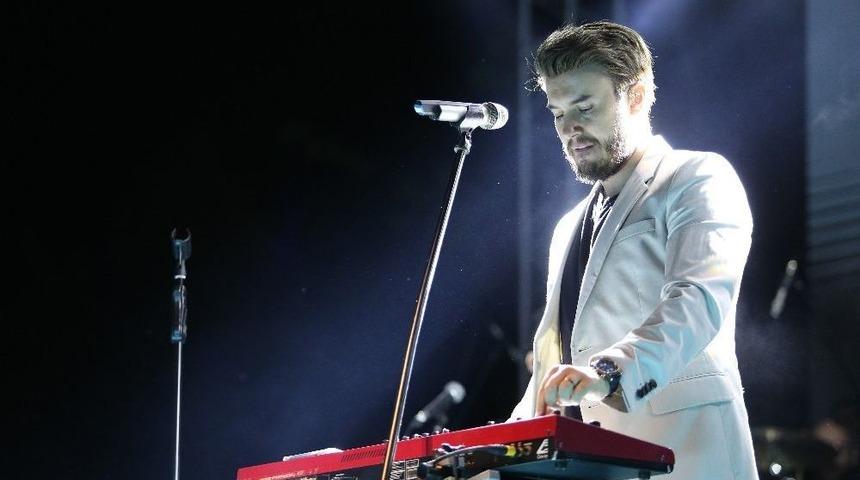 Sincan&rsquo;da Mustafa Ceceli R&uuml;zgarı Esti