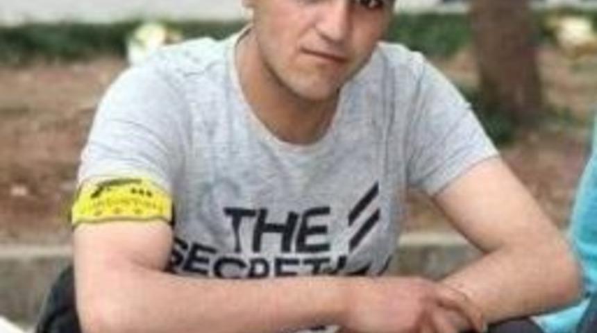 Otomobilin Çarptığı Motosikletli Öldü