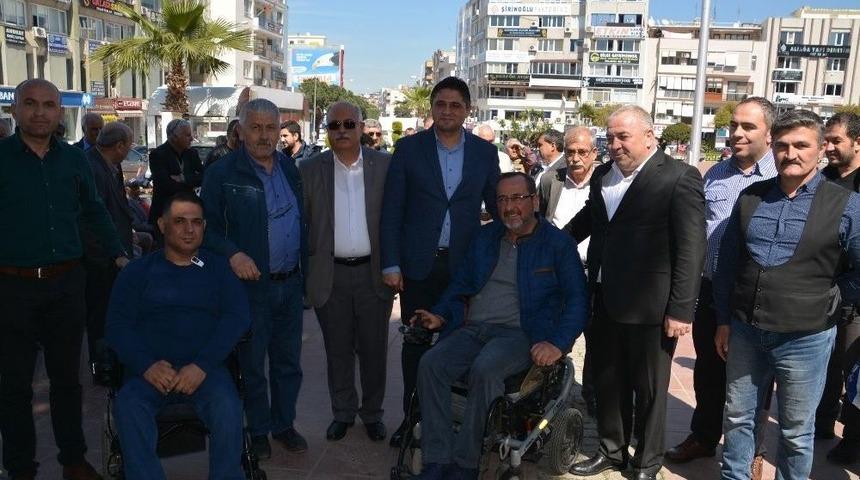 Merhum Alparslan T&uuml;rkeş Aliağa&rsquo;da Anıldı