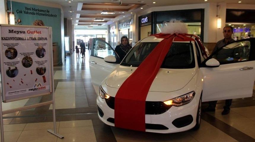 Cep Telefonu Ve Televizyon Aldı Sıfır Araba Kazandı