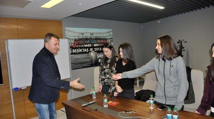 Fikret Orman Şehit Çocuklarını Ağırladı