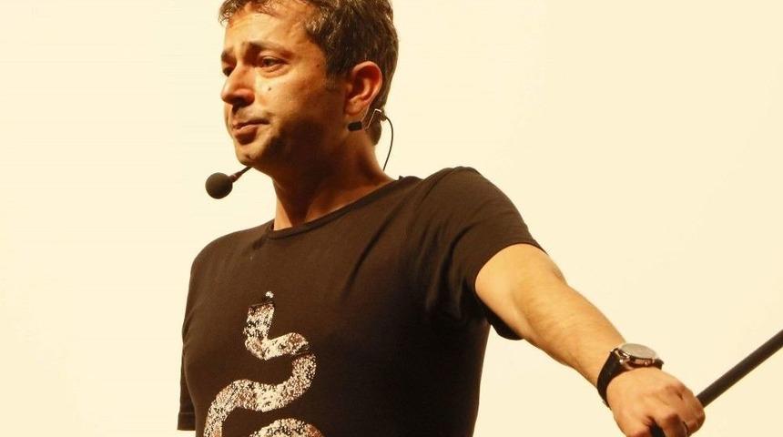 “anne Ben Artist Oldum” Oyununa Büyük İlgi