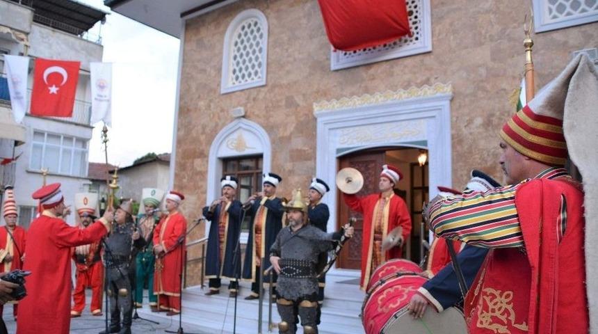 Narlı Camisine Mehterli A&ccedil;ılış