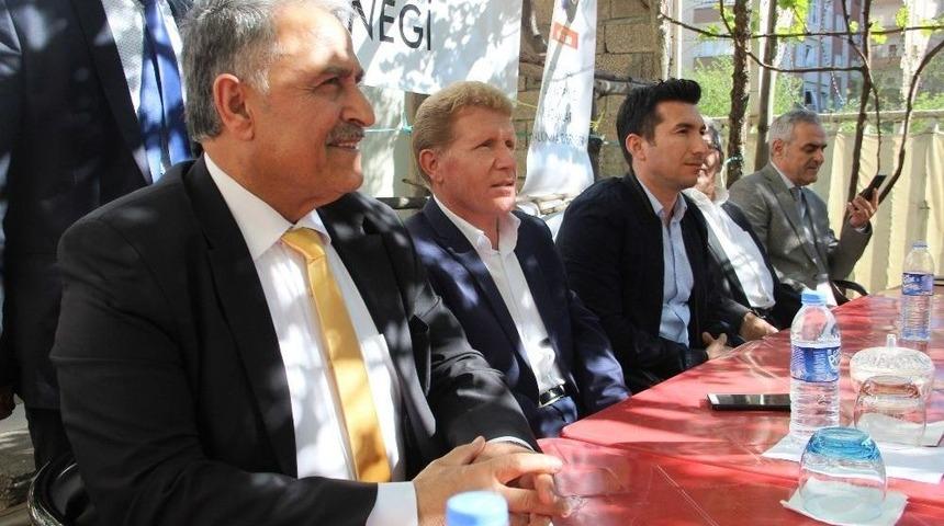 Başkan Adayı Karavil’den Güneydoğu Tüyik-der’e Ziyaret