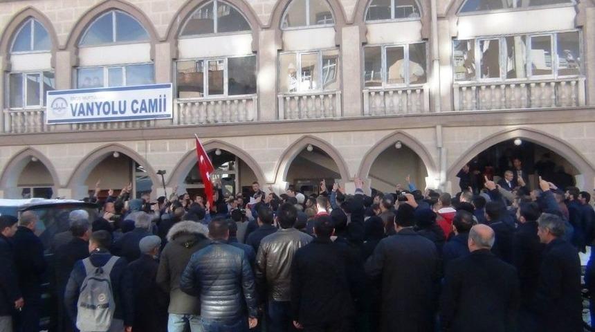 Erciş Ve Muradiye&rsquo;de Abd Protestosu