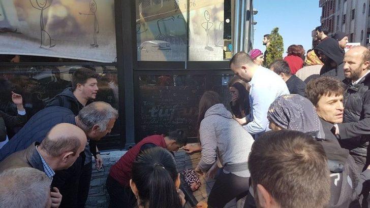 Freni Patlayan Kamyonet Kaldırımda Yürüyen Üniversite Öğrencisi Genç Kızın Ölümüne Neden Oldu G2