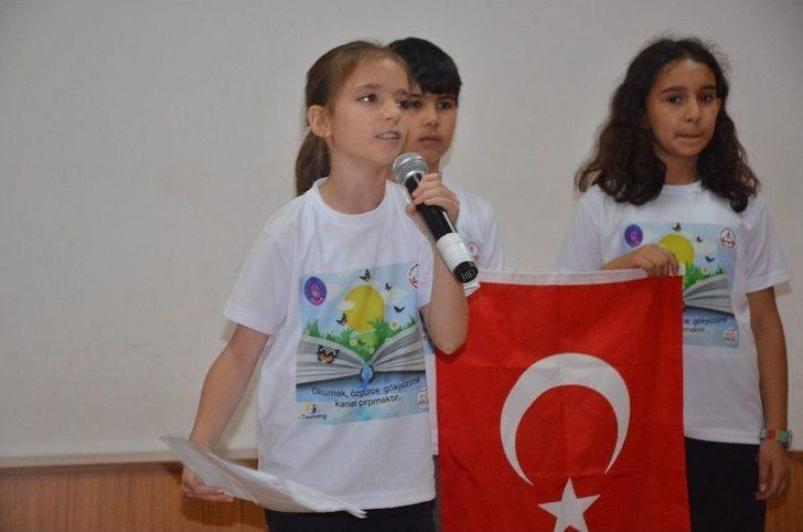 E-twinning Projesi Fotoğraf Sunum Sergisi Açıldı G3