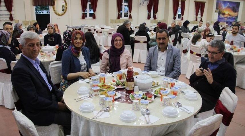 Domaniç Kaymakamlığı’ndan İftar