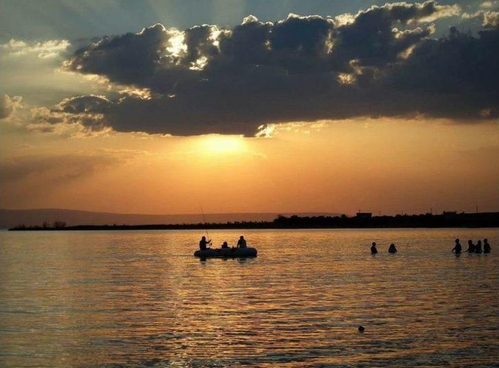 Baraj Gölünde Kartpostallık Gün Batımı G5