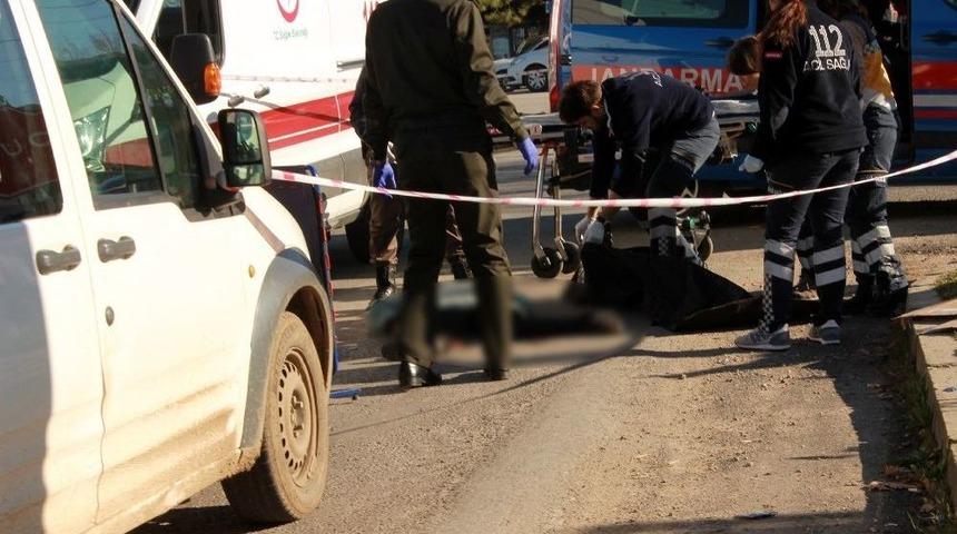 83 Yaşındaki Kadın Mikser Altında Kaldı