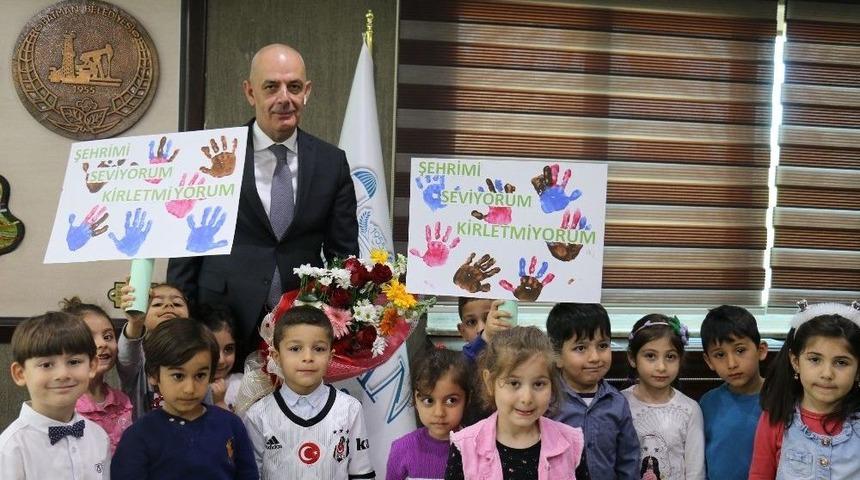 Minik &Ccedil;evrecilerden, Aksoy&rsquo;a Ziyaret