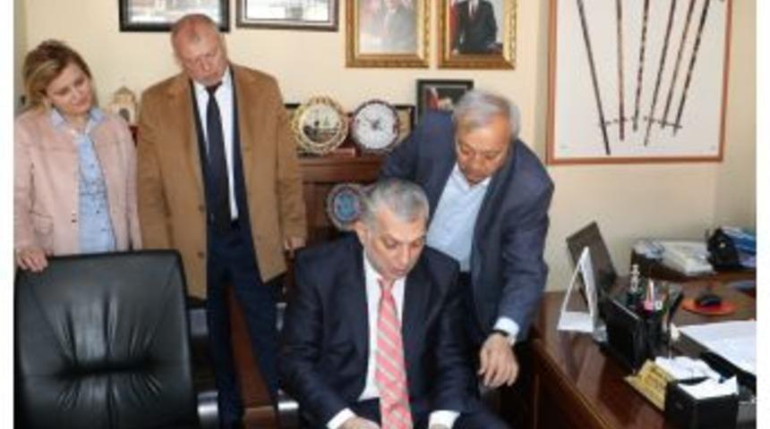 Ak Parti Milletvekili K&uuml;l&uuml;nk Konferansta Devreklilerle Bir Araya Geldi