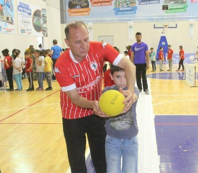 Samsun’da 19 Bin Öğrenciye Sportif Yetenek Taraması