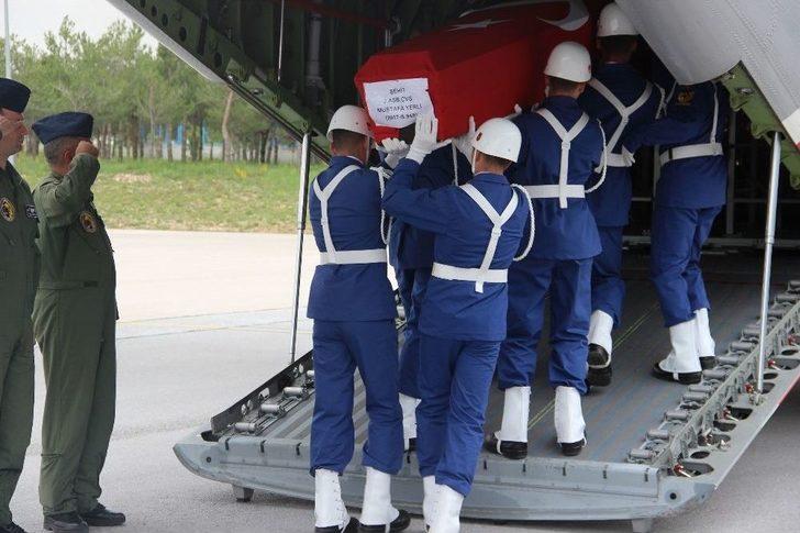 Silah Arkadaşının Kaza Kurşunuyla Şehit Olan Astsubay Memleketine Uğurlandı G2