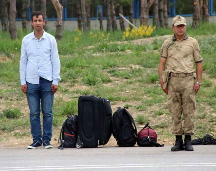 Silah Arkadaşının Kaza Kurşunuyla Şehit Olan Astsubay Memleketine Uğurlandı G4