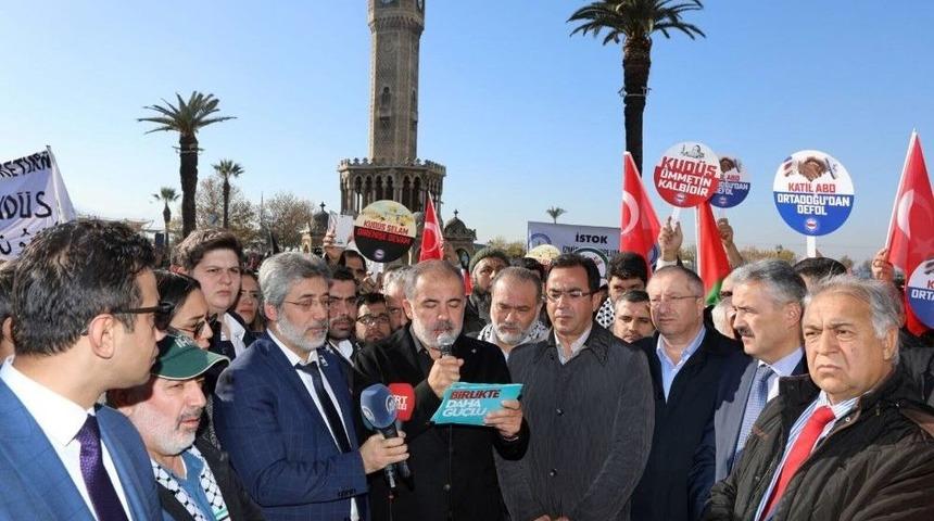 İzmir&rsquo;de Kud&uuml;s Protestosu
