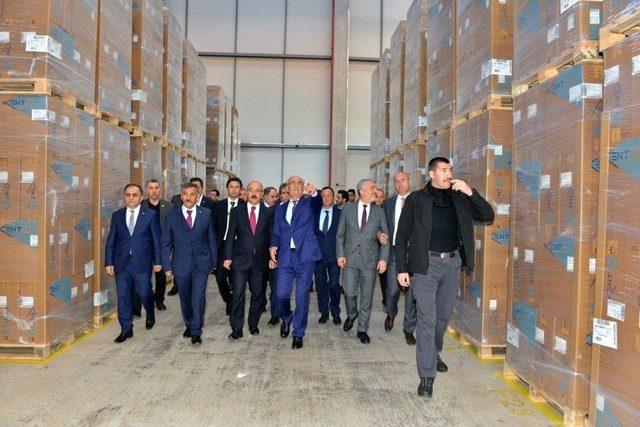 Bakan Elvan, Samsun Lojistik Merkezi’ni İnceledi