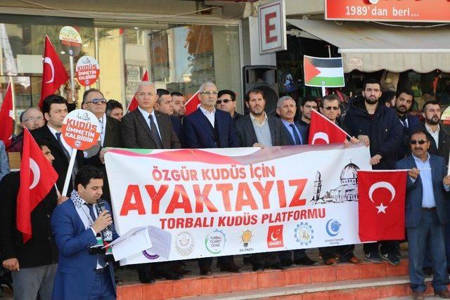 Torbalı’da Abd Ve İsrail Bayrakları Yakıldı