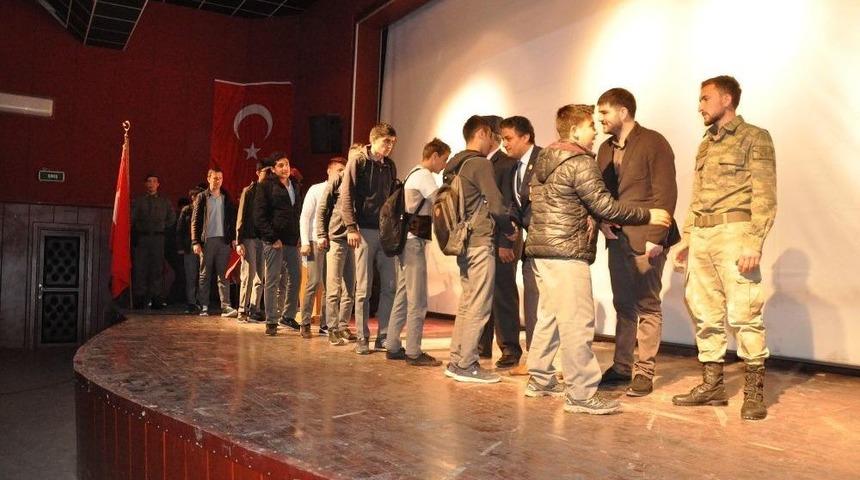 Sorgun&rsquo;da Şehit Ve Gazilere Saygı Konferansı