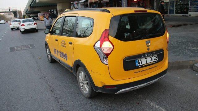 Şişli’de Polis Aracı Kaza Yaptı: 2 Yaralı