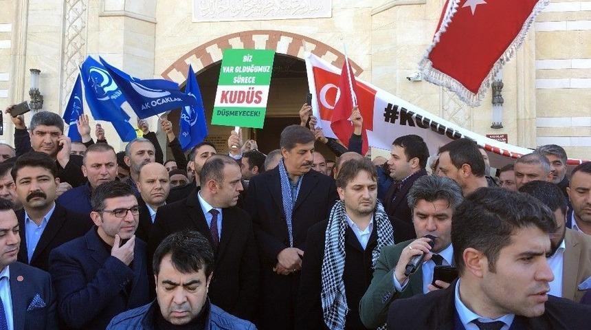 Sancaktepe’de Trump’ın Kudüs’ü İsrail’in Başkenti Olarak Tanımasına Tepki