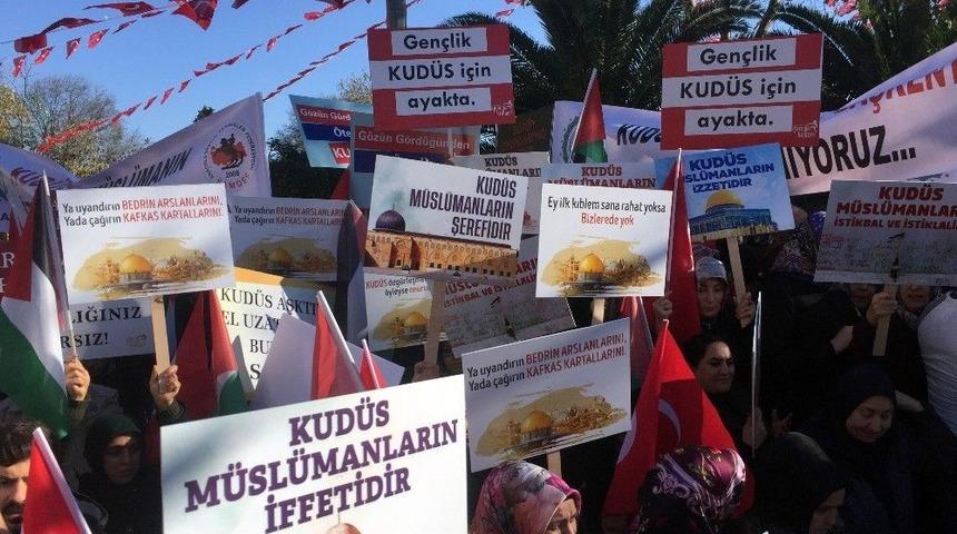 Ey&uuml;psultan&rsquo;da Abd&rsquo;nin Kud&uuml;s Kararı Protesto Edildi
