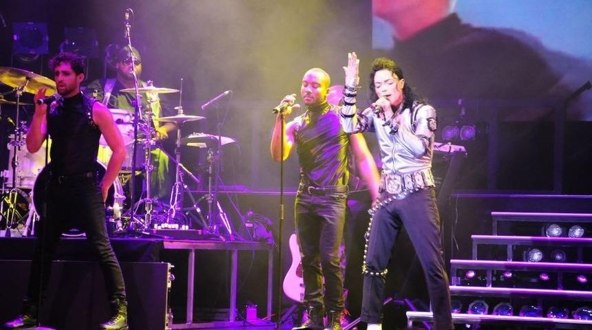 Michael Jackson&rsquo;ın &lsquo;this Is It&rsquo; Sahnesi William Hall Yorumuyla Canlandırılacak