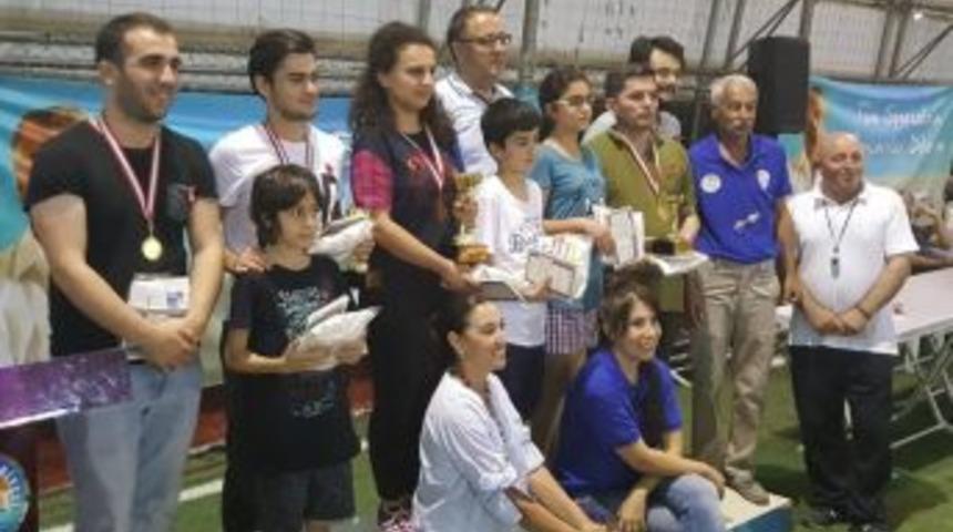 Adıyaman Belediyesporlu Minik Satran&ccedil;&ccedil;ıdan B&uuml;y&uuml;k Başarı