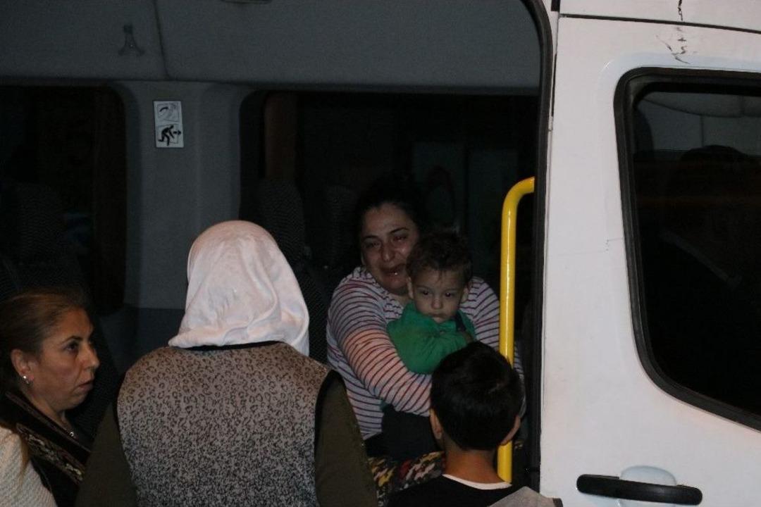 Anne Ve &Ccedil;ocuğu Yanmaktan Son Anda Kurtuldu