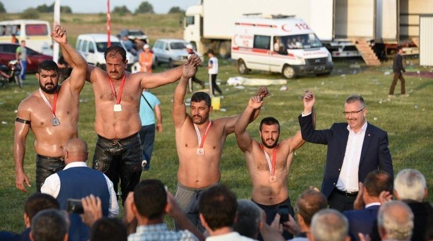 Uluabatlı Hasan Yağlı G&uuml;reşleri İ&ccedil;in Geri Sayım Başladı