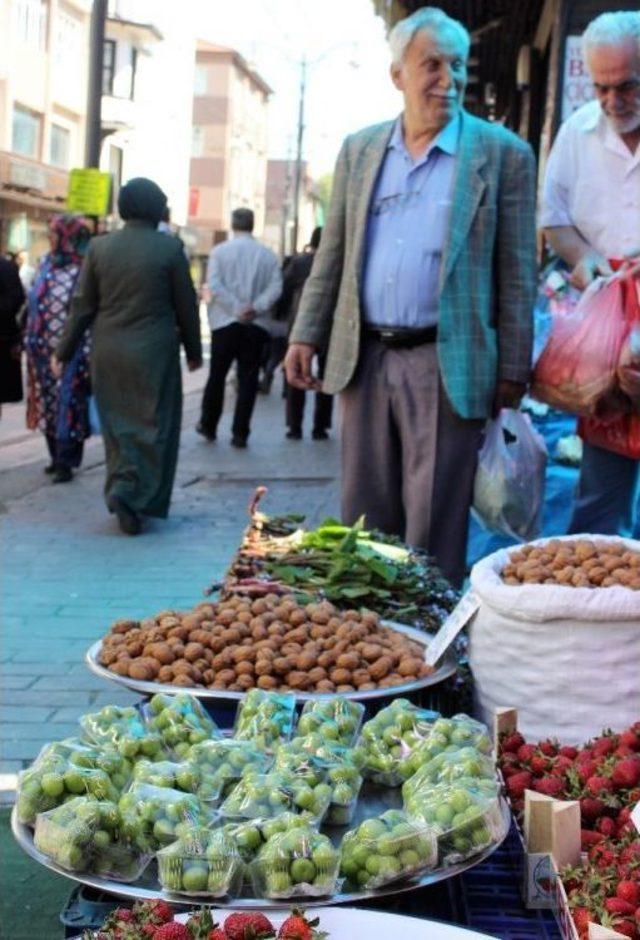 Yeşil Zümrüt El Yakıyor