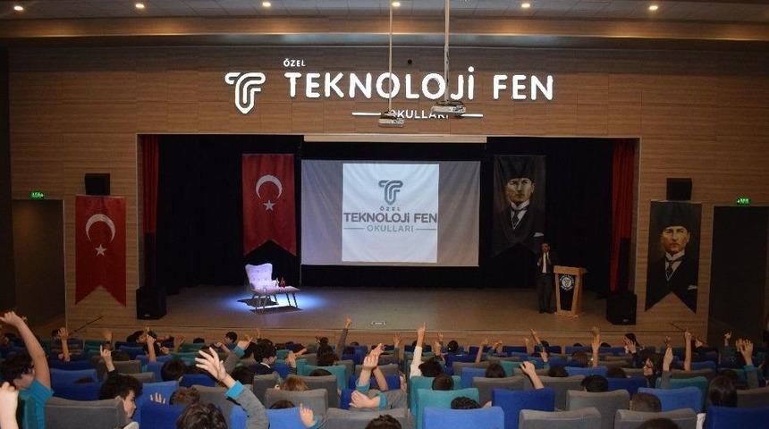 &Ouml;ğrenciler Gelecek Ve Teknolojiyi Tartıştı