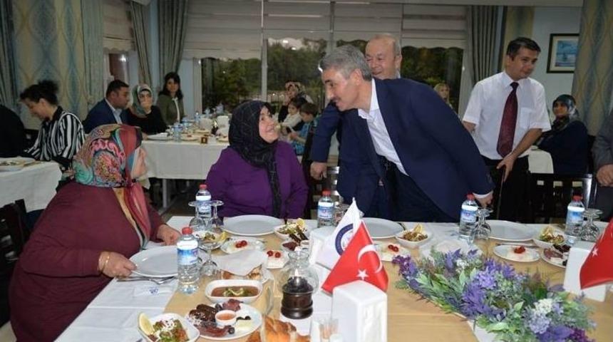 Bolu Emniyet M&uuml;d&uuml;rl&uuml;ğ&uuml;&rsquo;nden Şehit Ailelerine İftar