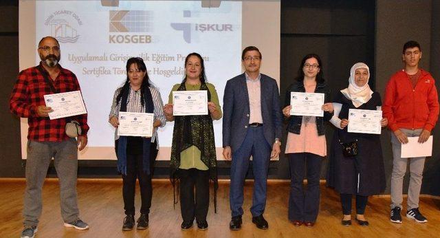 150 Yeni Girişimci Adayı Belgelerini Aldı 1