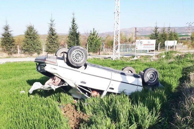 Otomobil Takla Attı: 1 Yaralı 1