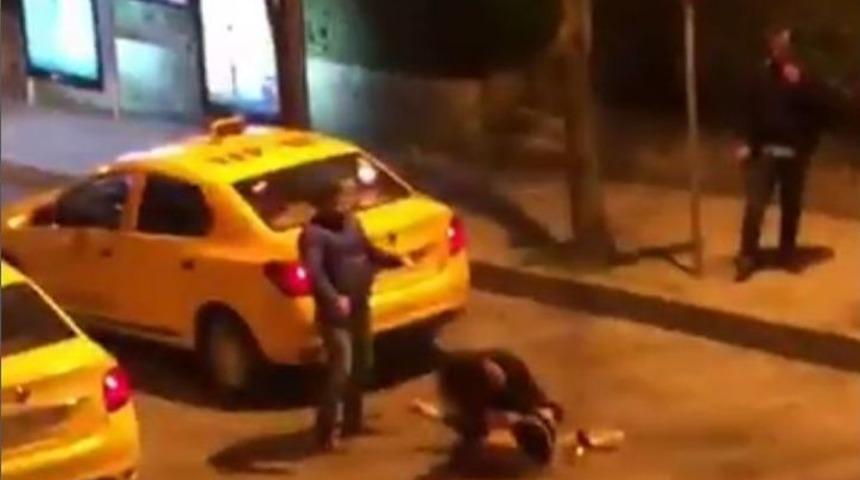 (&ouml;zel) Beşiktaş&rsquo;ta İki Kadının Sa&ccedil; Başa Kavgası Kamerada